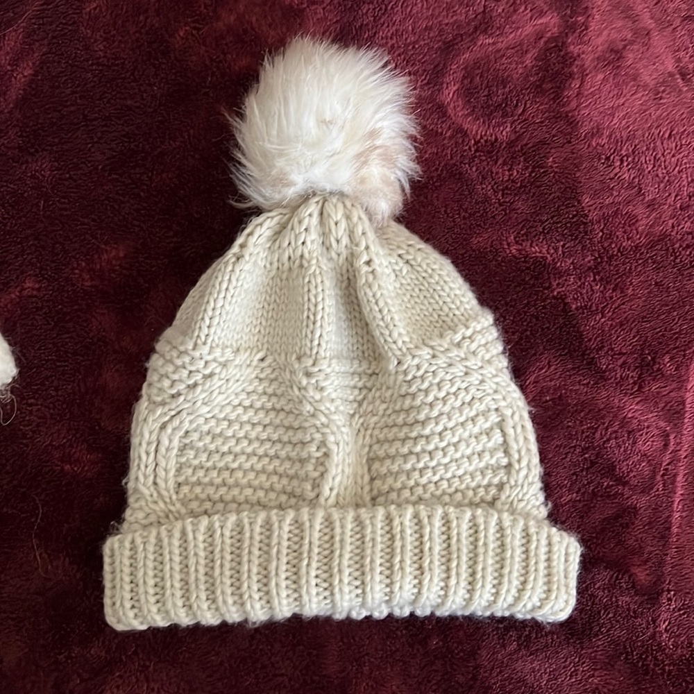 Pom Pom beanie